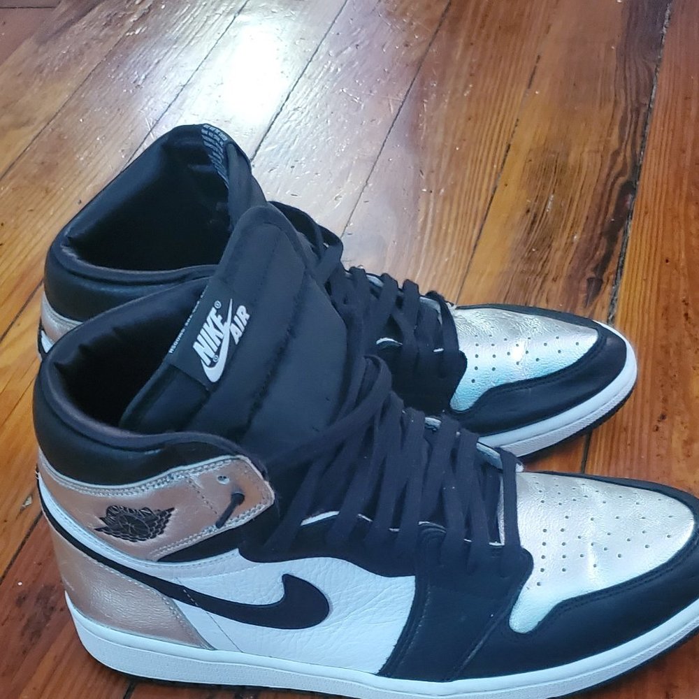 Wmns (unisex) Air Jordan 1 Retro High OG 'Silver Toe' Size 12 UNISEX with BOX